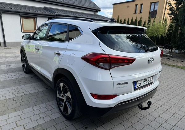 Hyundai Tucson cena 82900 przebieg: 131700, rok produkcji 2016 z Sieradz małe 529